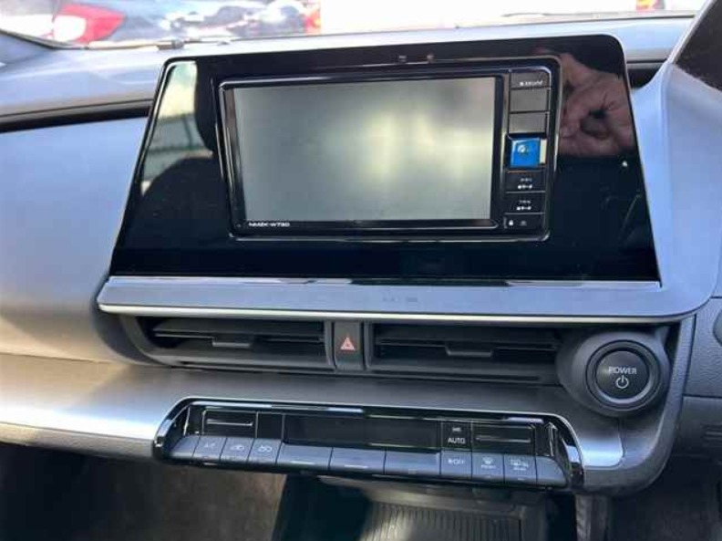 
								TOYOTA PRIUS X (2023) full									