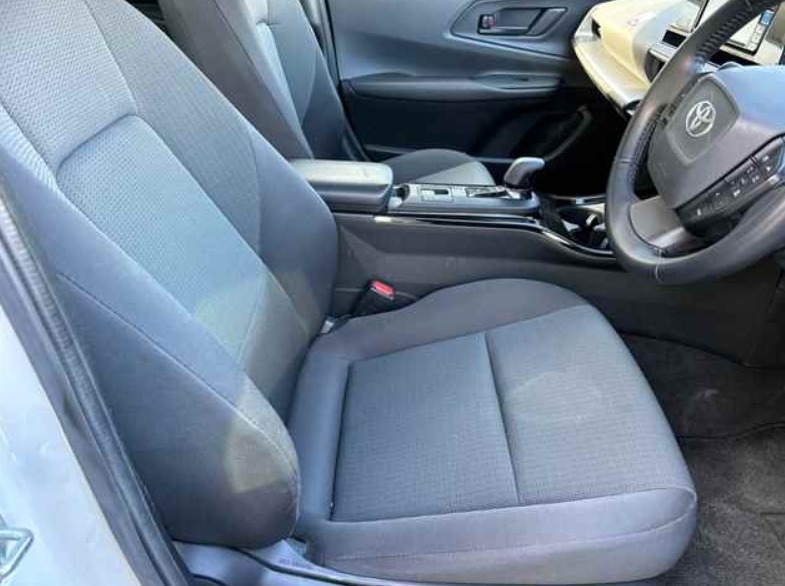 
								TOYOTA PRIUS X (2023) full									