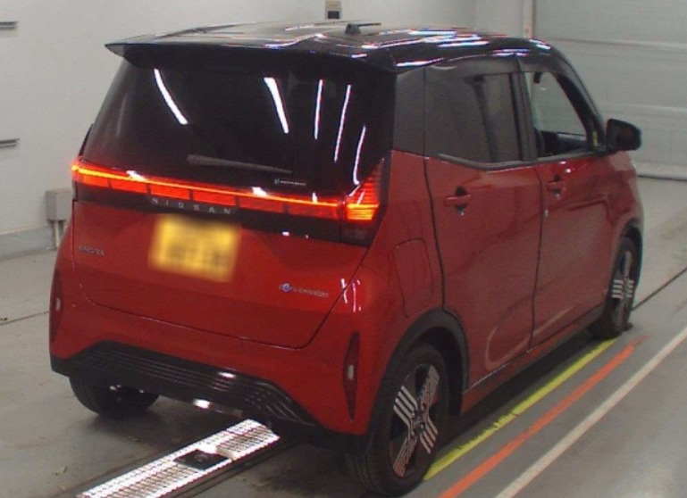 
								Nissan Sakura G full									