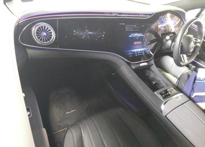 
								Mercedes-Benz EQS 450 Plus full									